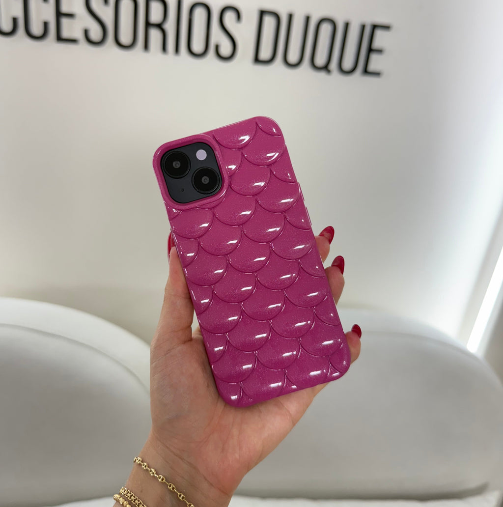 CASE IPHONE 15 ESCAMAS VINOTINTO