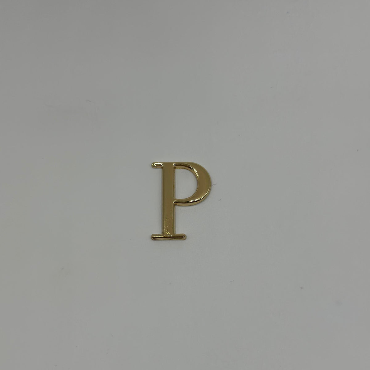 LETRA METÁLICA P